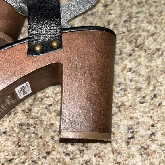 TORRID SANDALS WEDGE - Picture 7 of 8